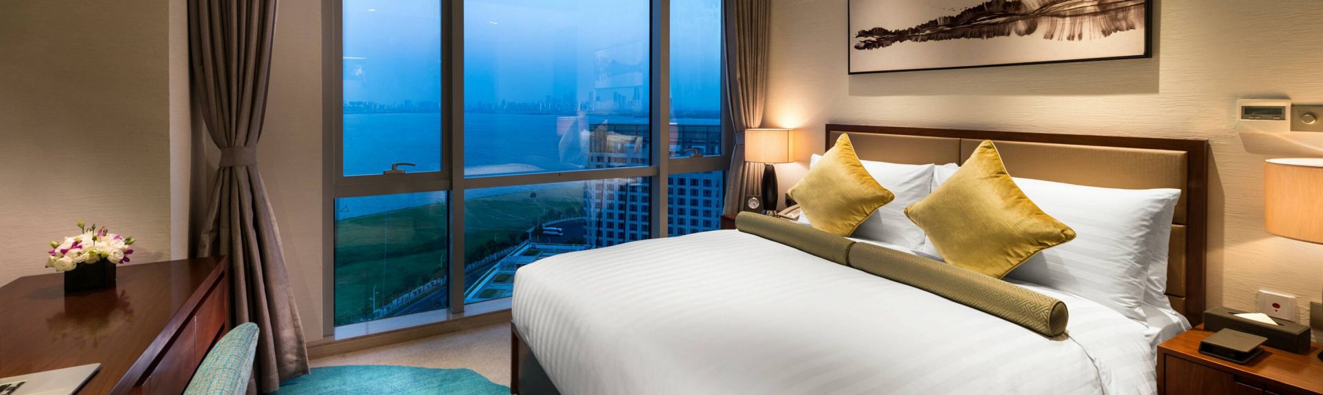 Oakwood Hotel Residence Suzhou Awards Banner Desktop