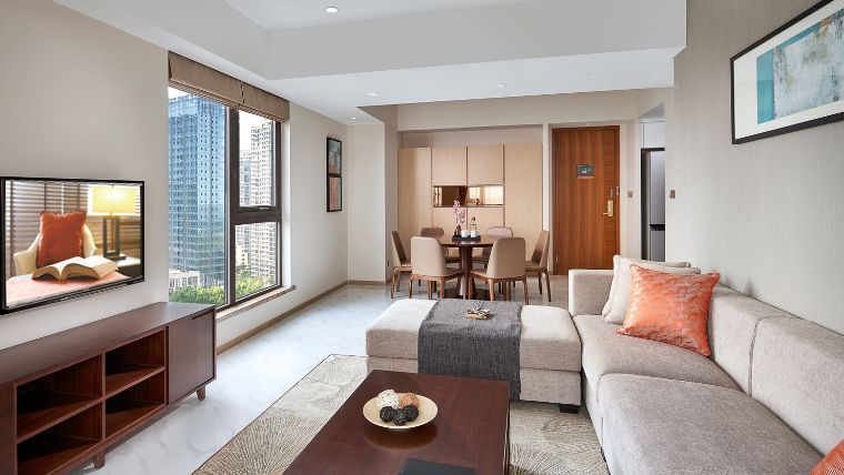 Three-Bedroom Deluxe Apartment
