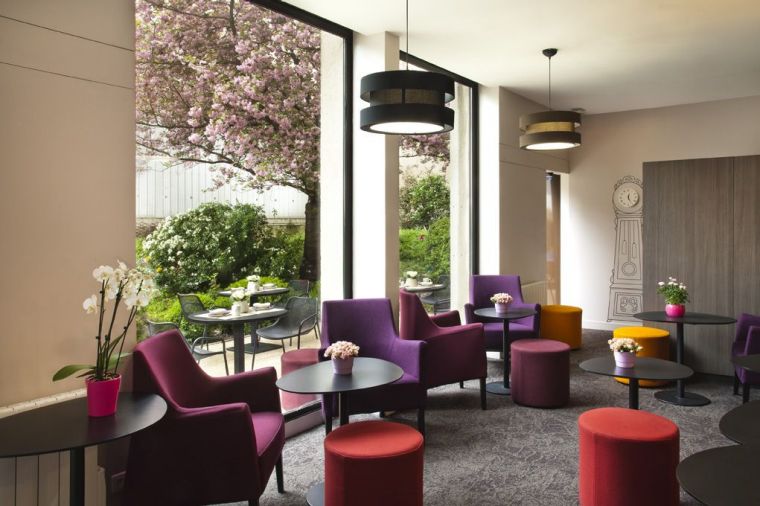 Salle de petit-déjeuner ouverte 7j/7, appart hotel Paris 13