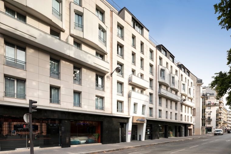 Facade of our apart hotel in Paris 11