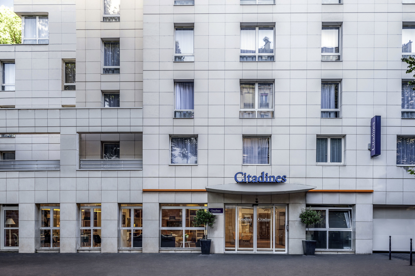 Fachada de nuestro hotel apart en París 18