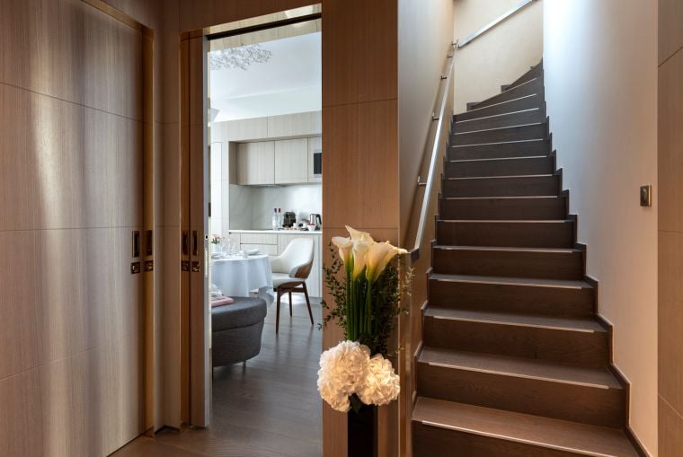Escaleras del Dúplex Montmartre - Terraza que conduce a la cocina totalmente equipada, hotel de 5 estrellas en París 8