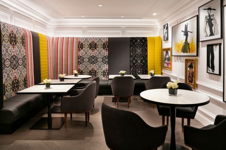 Sala de desayunos de nuestro hotel de 5 estrellas en París 8