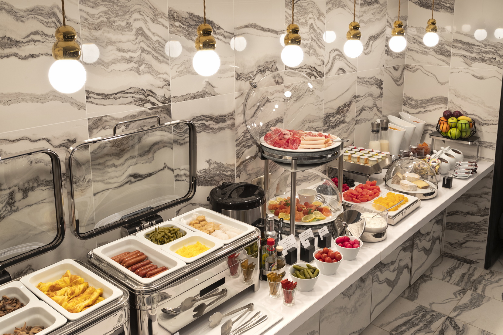 Desayuno continental servido los 7 días de la semana, hotel de 5 estrellas en París 8