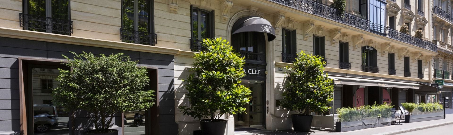 Overview La Clef Tour Eiffel Paris by The Crest Collection Location