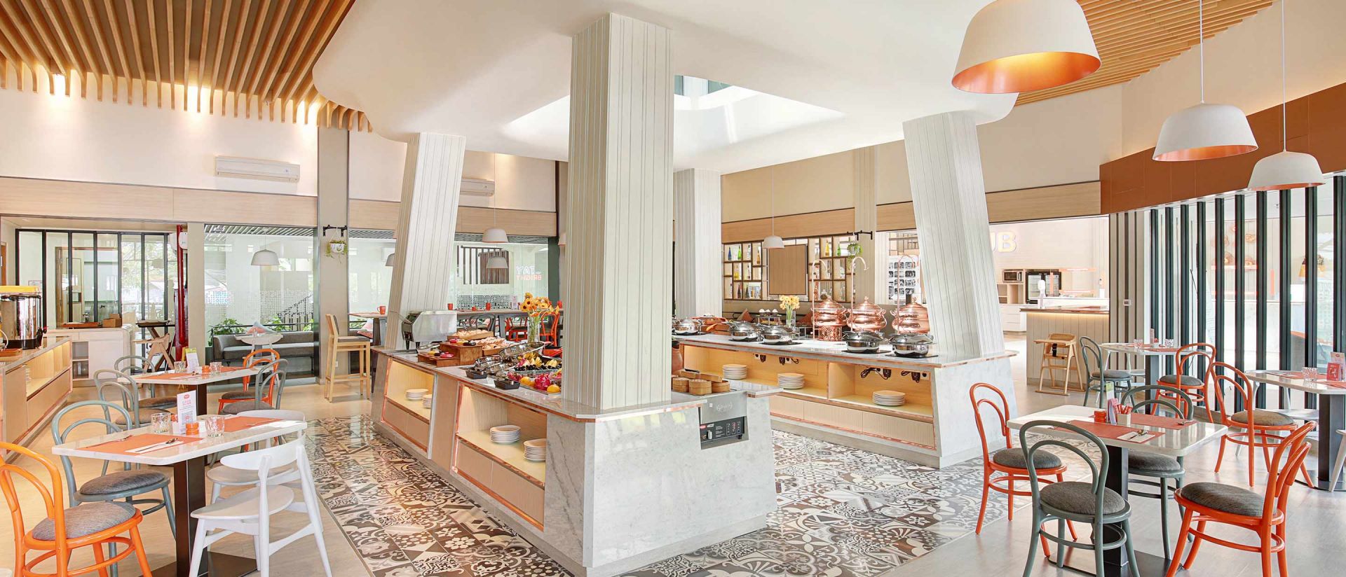 HARRIS Hotel Tuban Bali Dining