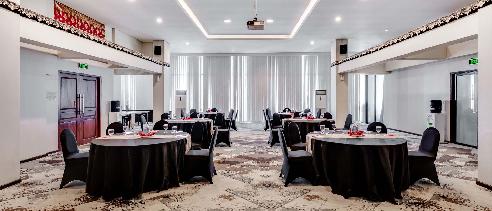 HARRIS Hotel Seminyak Bali Meetings and Events