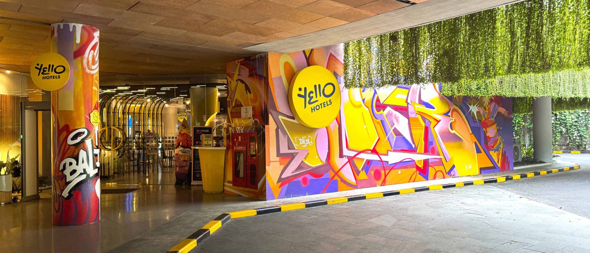 YELLO Hotel Kuta Beachwalk Bali banner