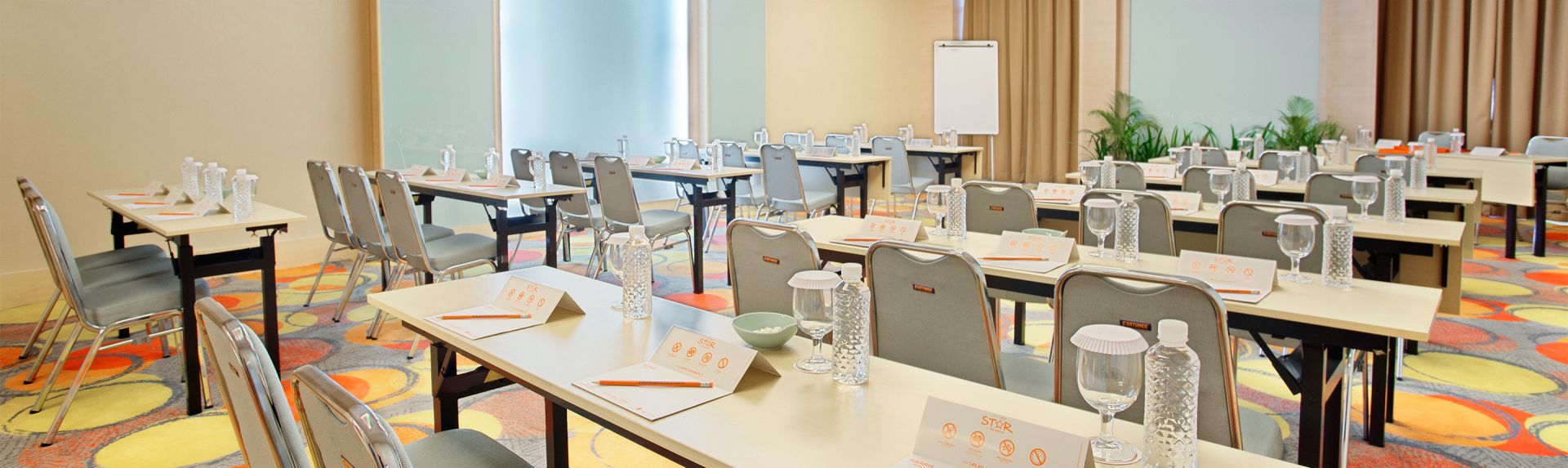 HARRIS Hotel & Conventions Ciumbuleuit Bandung Meetings and Events