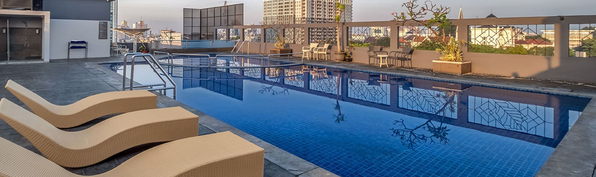 Oakwood Merdeka Bandung banner amenities