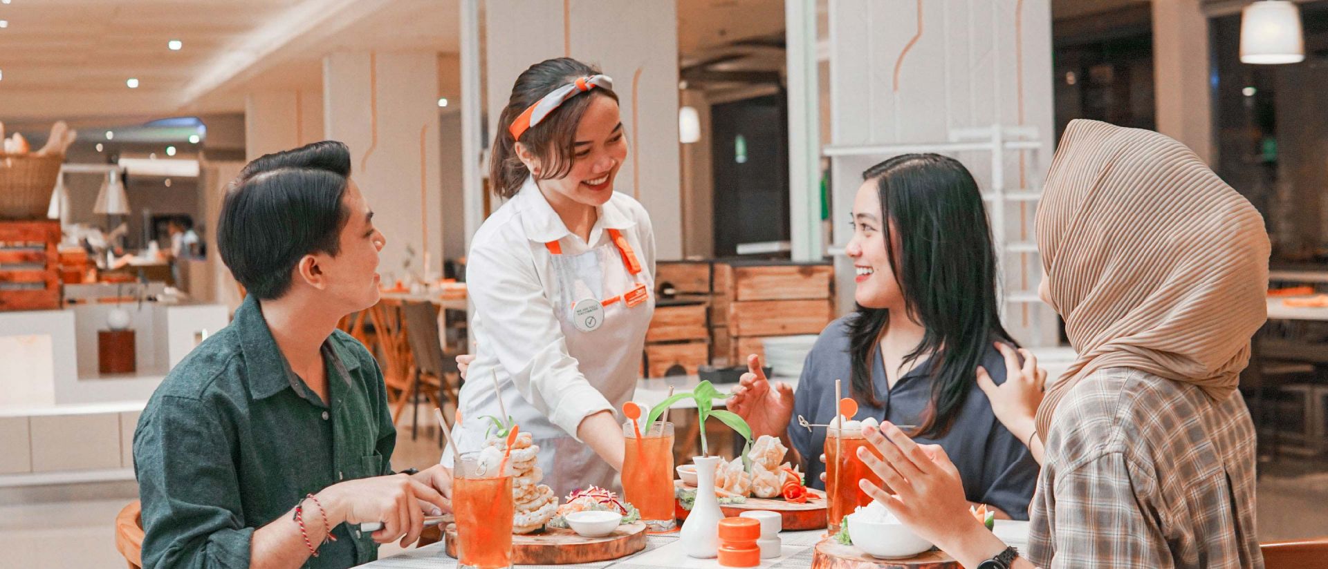 HARRIS Resort Batam Waterfront Dining