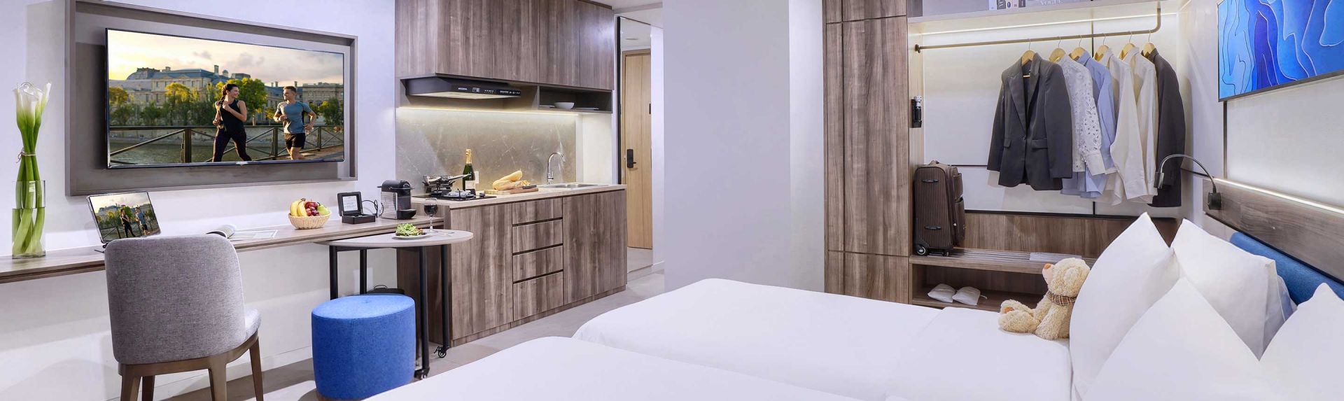 banner room citadines antasari