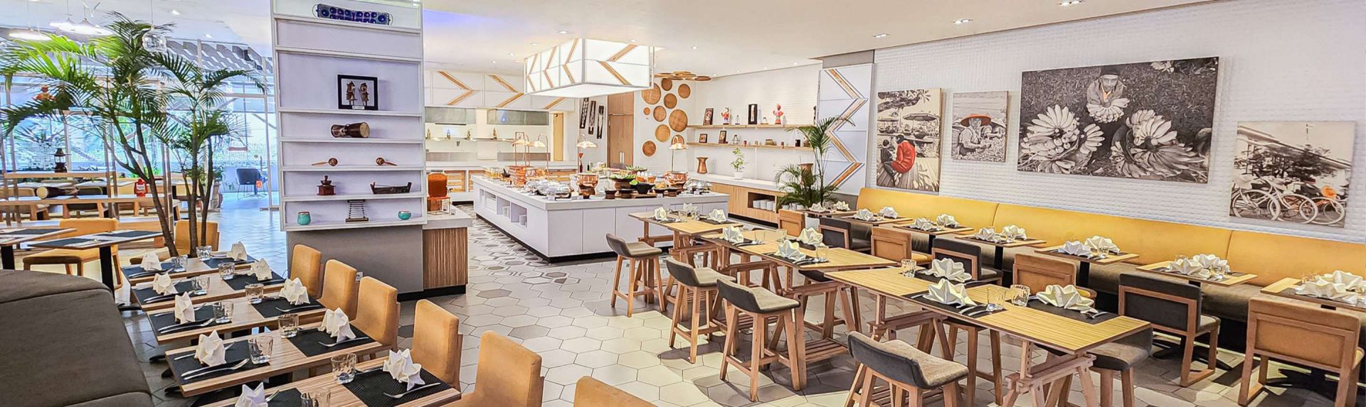 HARRIS Hotel & Conventions Kelapa Gading Jakarta Dining