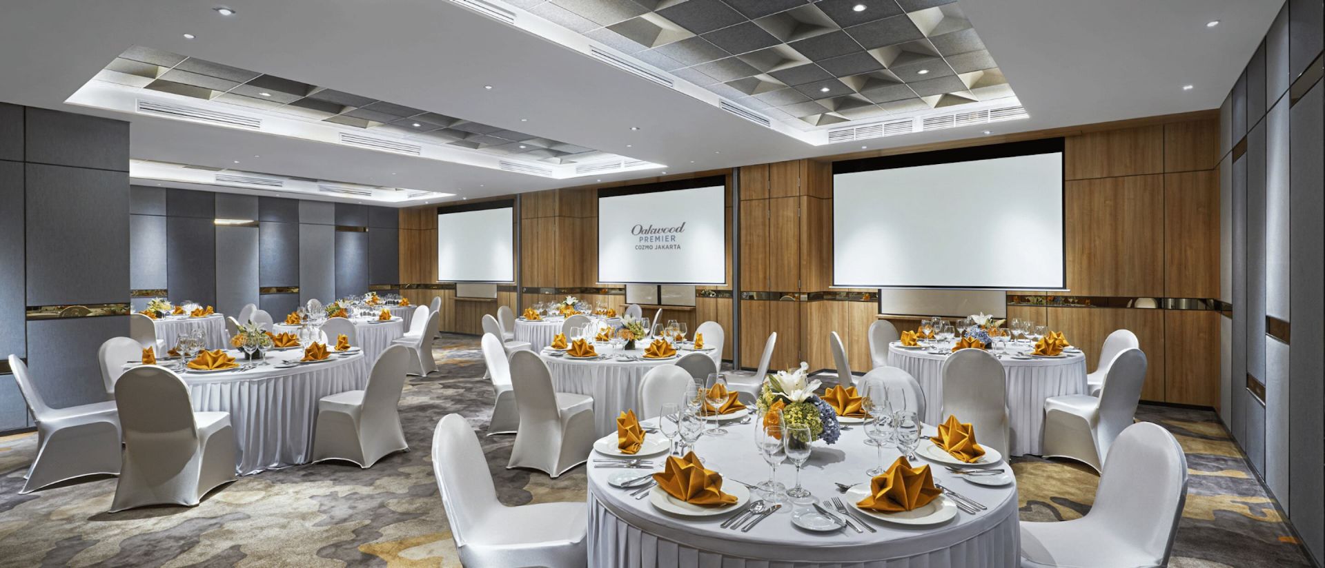 Oakwood Premier Cozmo Jakarta