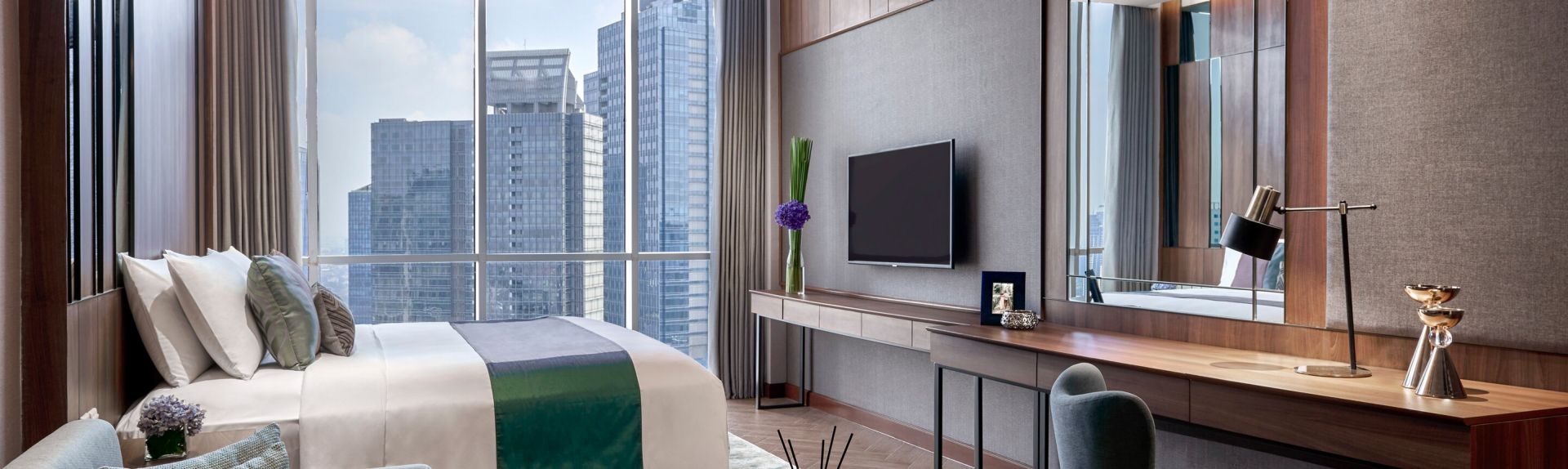 Oakwood Premier Cozmo Jakarta Offers Banner Desktop