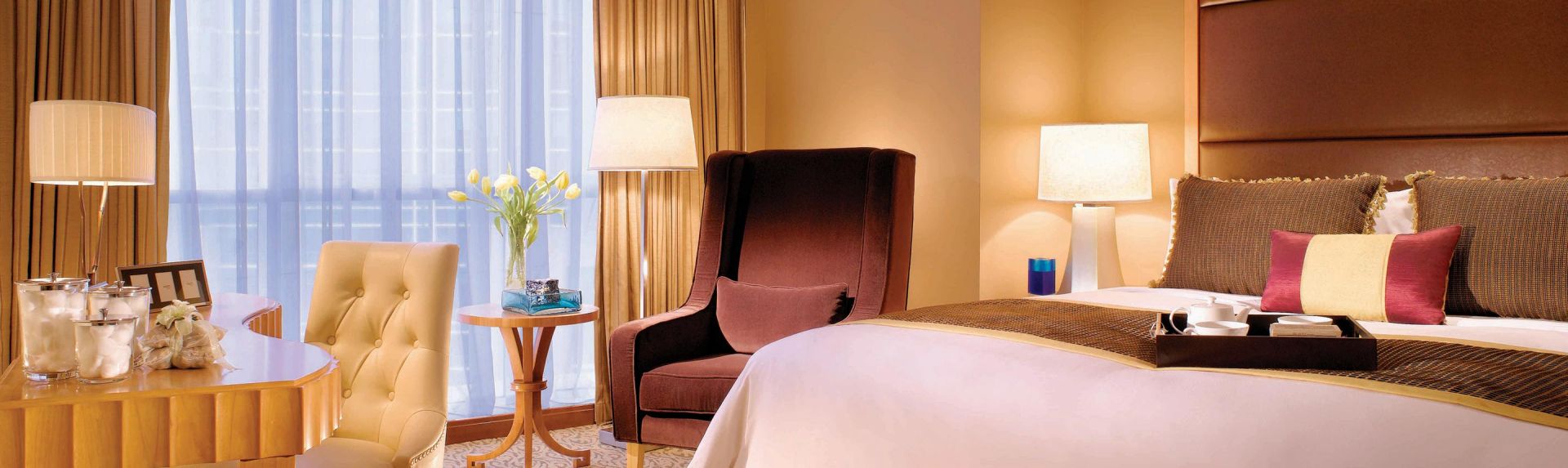 Oakwood Premier Cozmo Jakarta One Bedroom Deluxe Apartment Banner Desktop