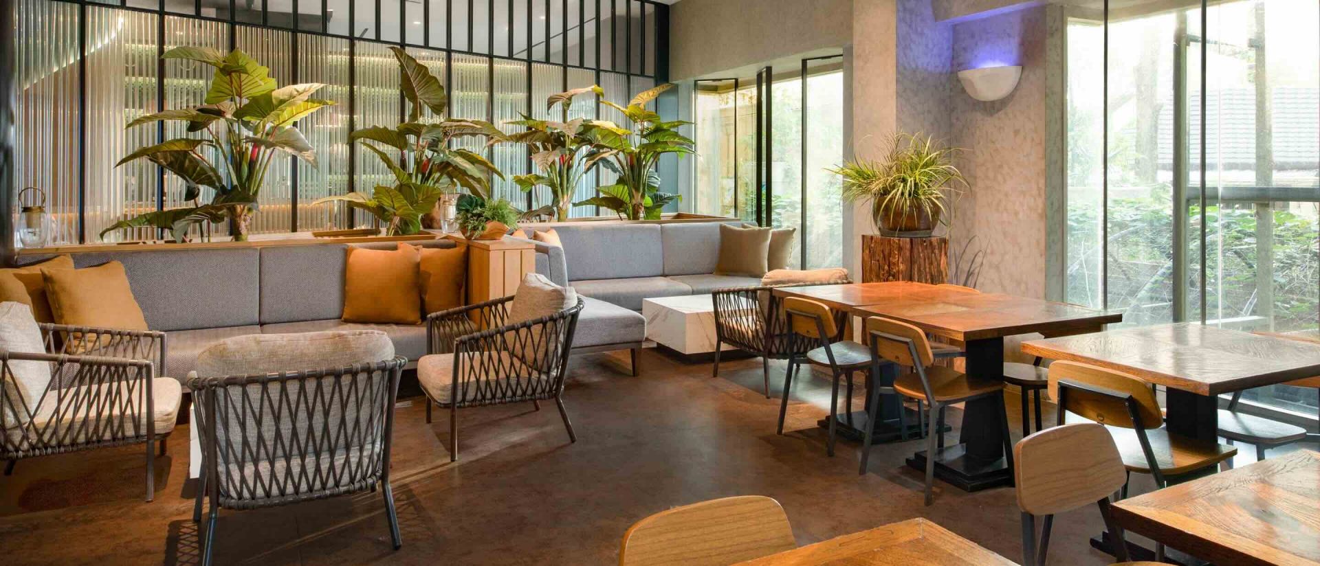 Oakwood Suites Kuningan Jakarta Banner Amenities
