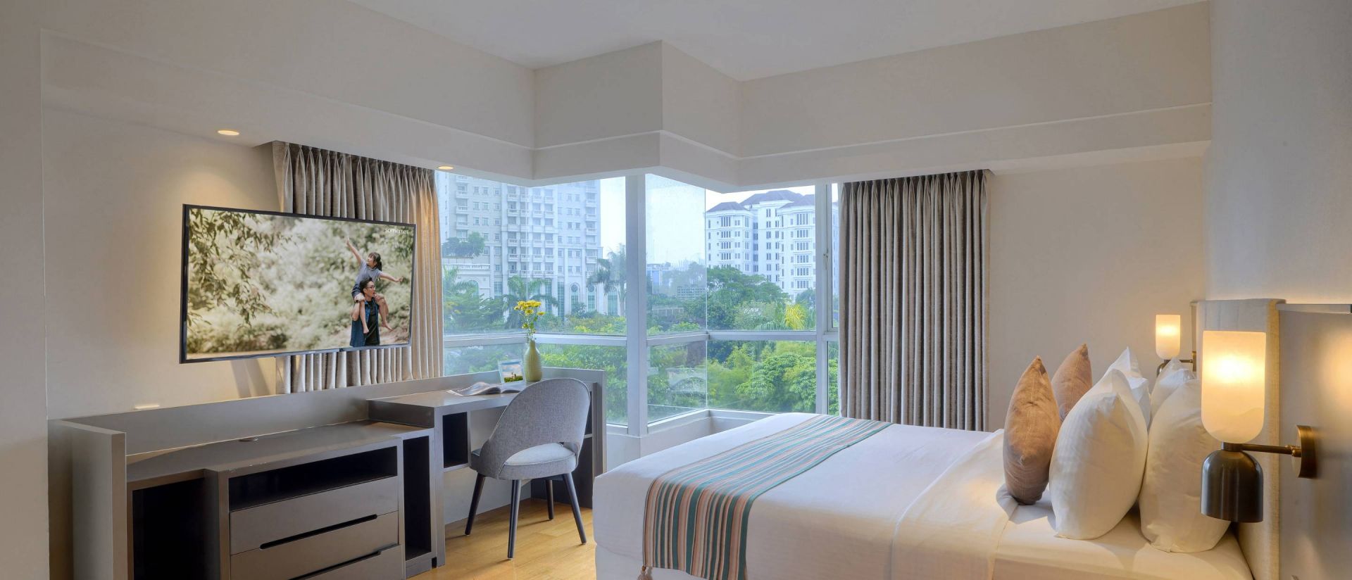 Banner 3BR Executive Suite