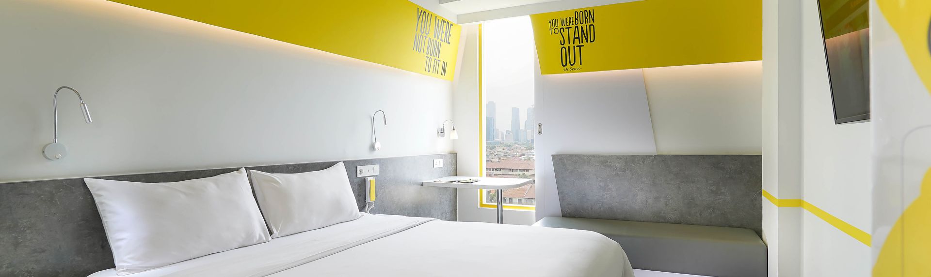 YELLO Hotel Manggarai Jakarta YELLO Room
