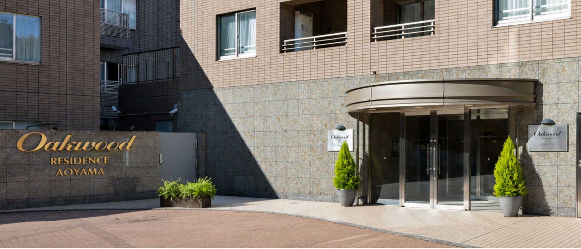 Oakwood Residence Aoyama Tokyo Location Banner Desktop