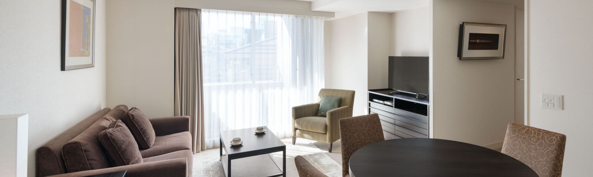 Oakwood Residence Aoyama Tokyo One Bedroom Executive Apartment Banner Desktop