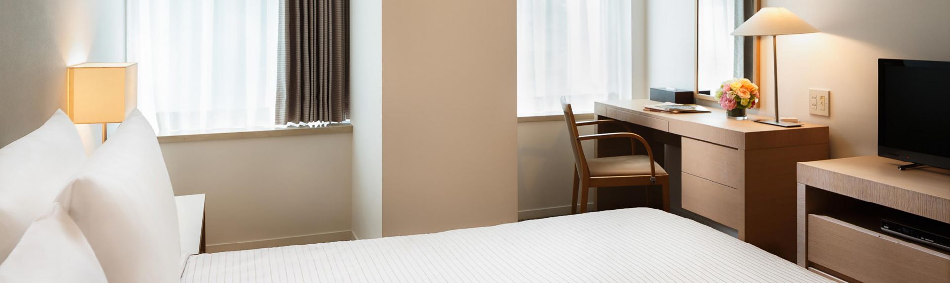 Oakwood Residence Roppongi T Cube Tokyo Three Bedroom Deluxe Apartment Banner Desktop
