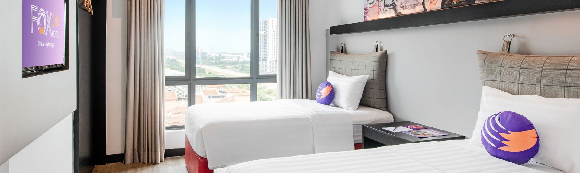 Kamar Twin FOX Lite Hotel DPulze Cyberjaya Superior Kamar
