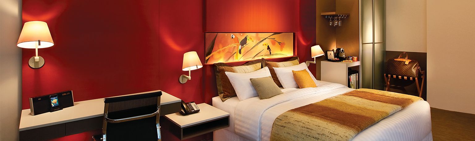 D Hotel Executive Suit