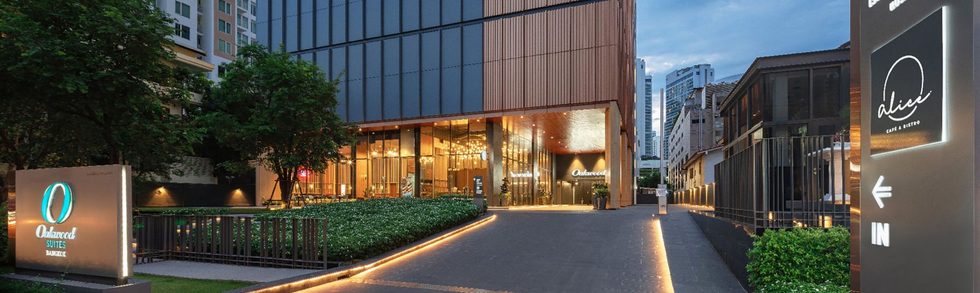 Oakwood Suites Bangkok Location Banner Desktop