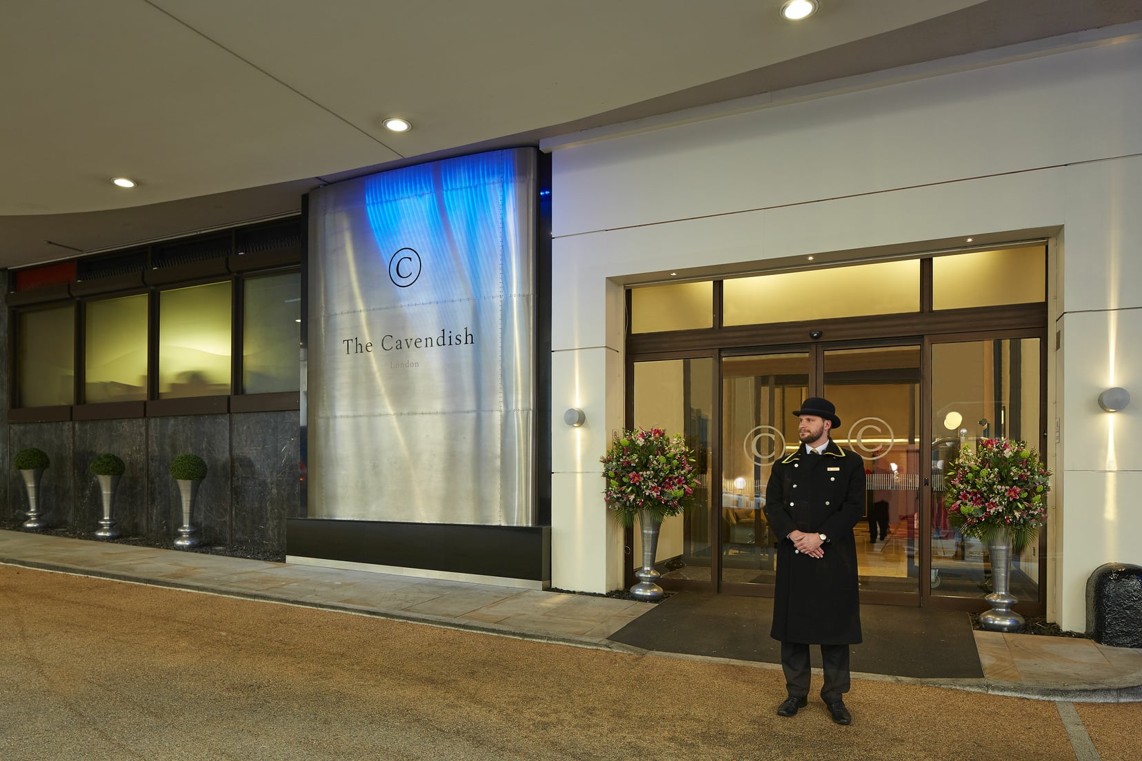 Entrada de nuestro hotel en Londres