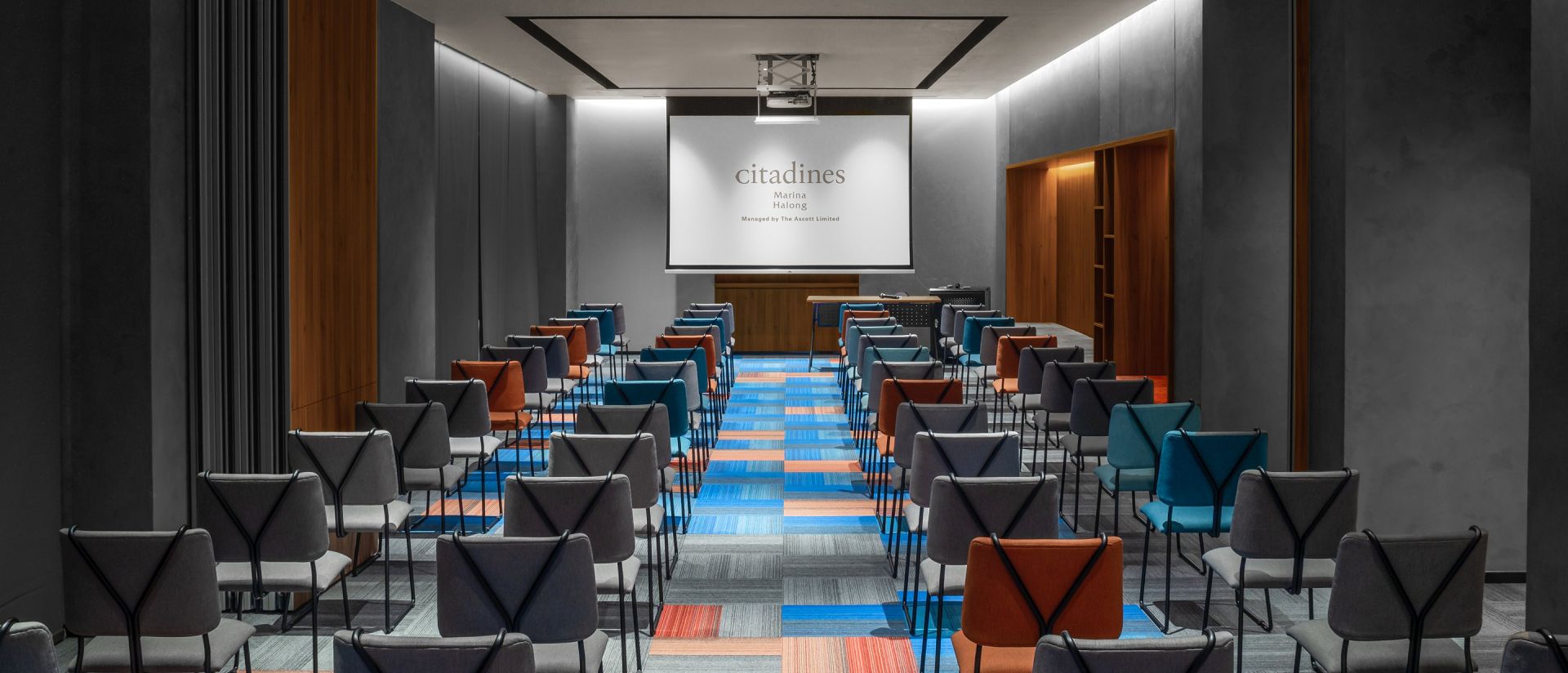 citadines marina halong meeting room