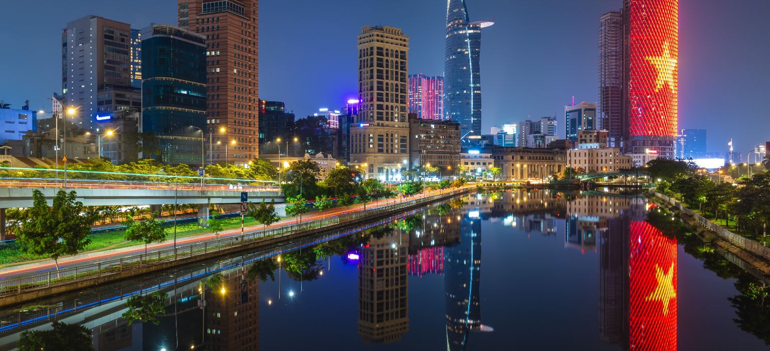 ho chi minh city skyline ben nghe channel