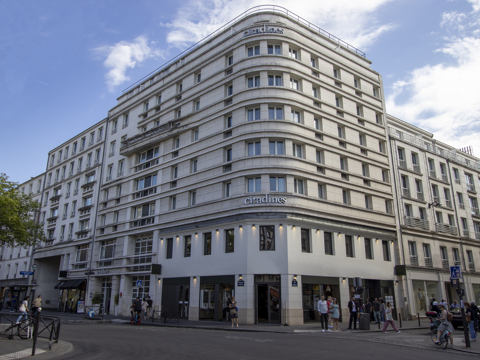 Fassade unseres wohnen auf Zeit in Paris 15