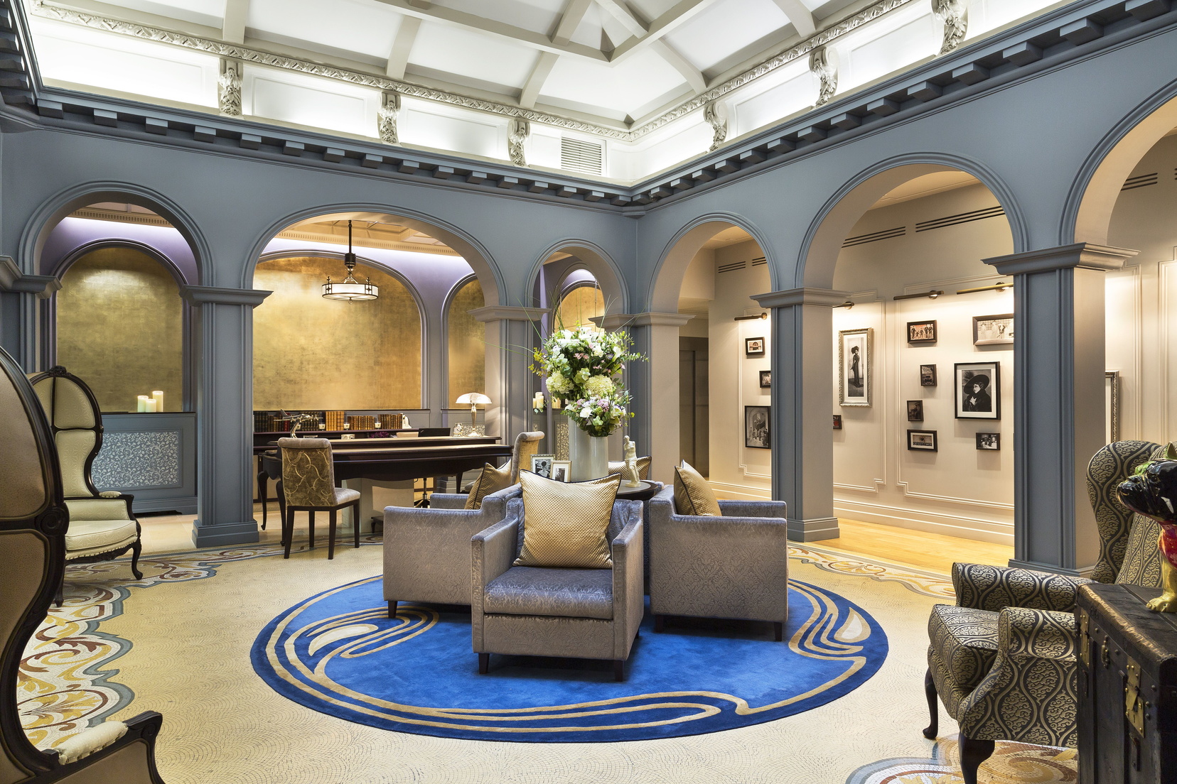 Lobby und Empfangsbereich, 5-Sterne-Hotel in Paris 1