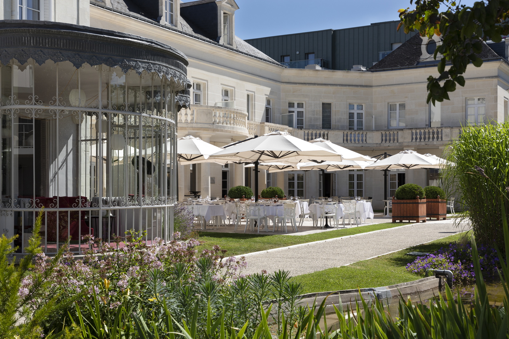 Terrasse unseres Wohnen auf Zeit in Tours