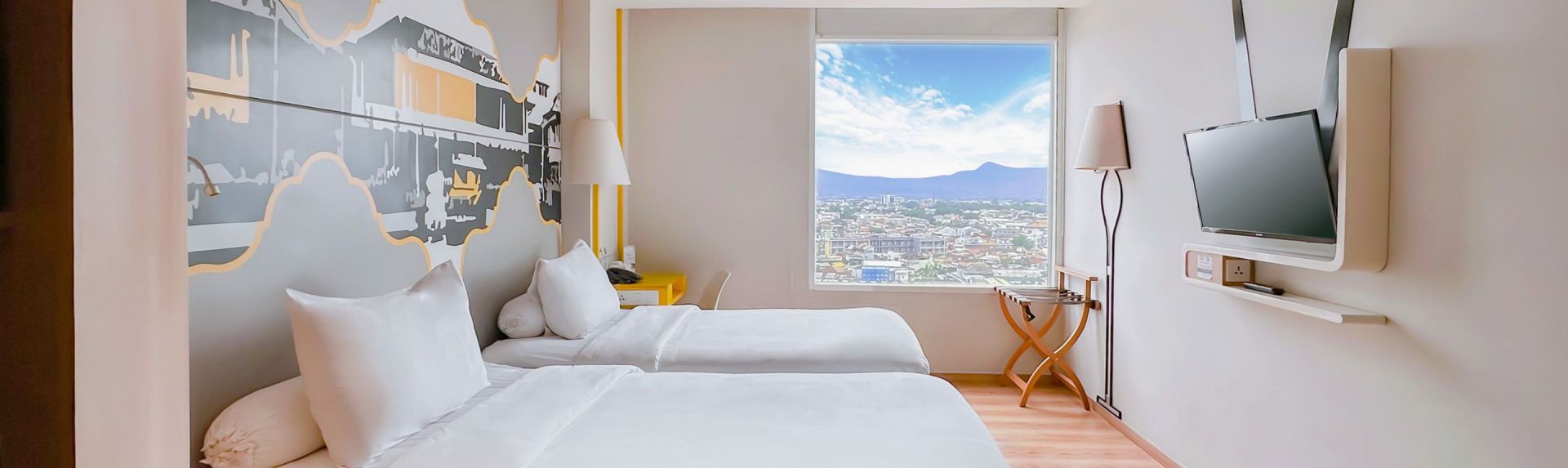 Panoramic Room