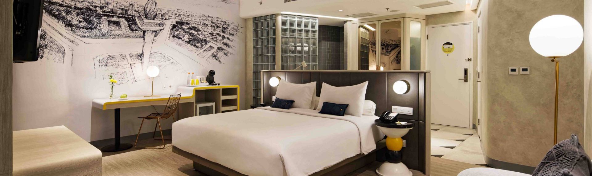 YELLO Hotel Harmoni Jakarta Yello Suite