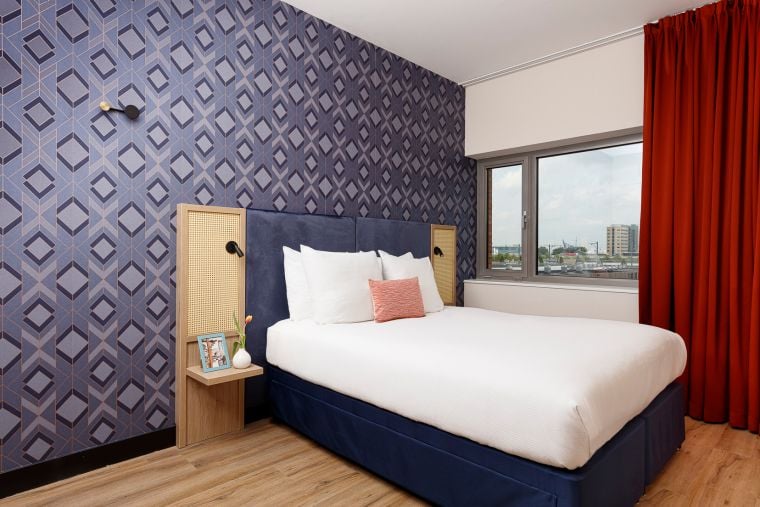Bedroom in a 1-Bedroom Apartment with double bed, apart hotel Amsterdam