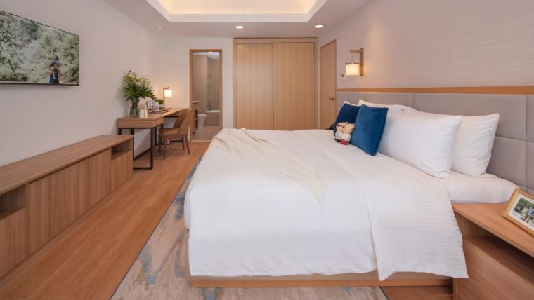 One Bedroom Premiere
