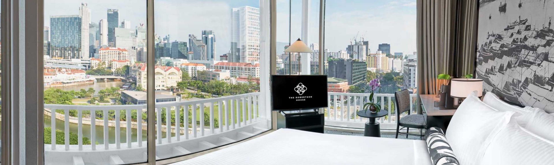 Panoramic Room